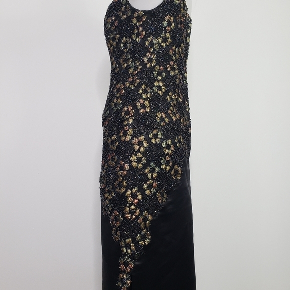 Menekshe black silk gown beaded appliqué formal - Picture 8 of 11